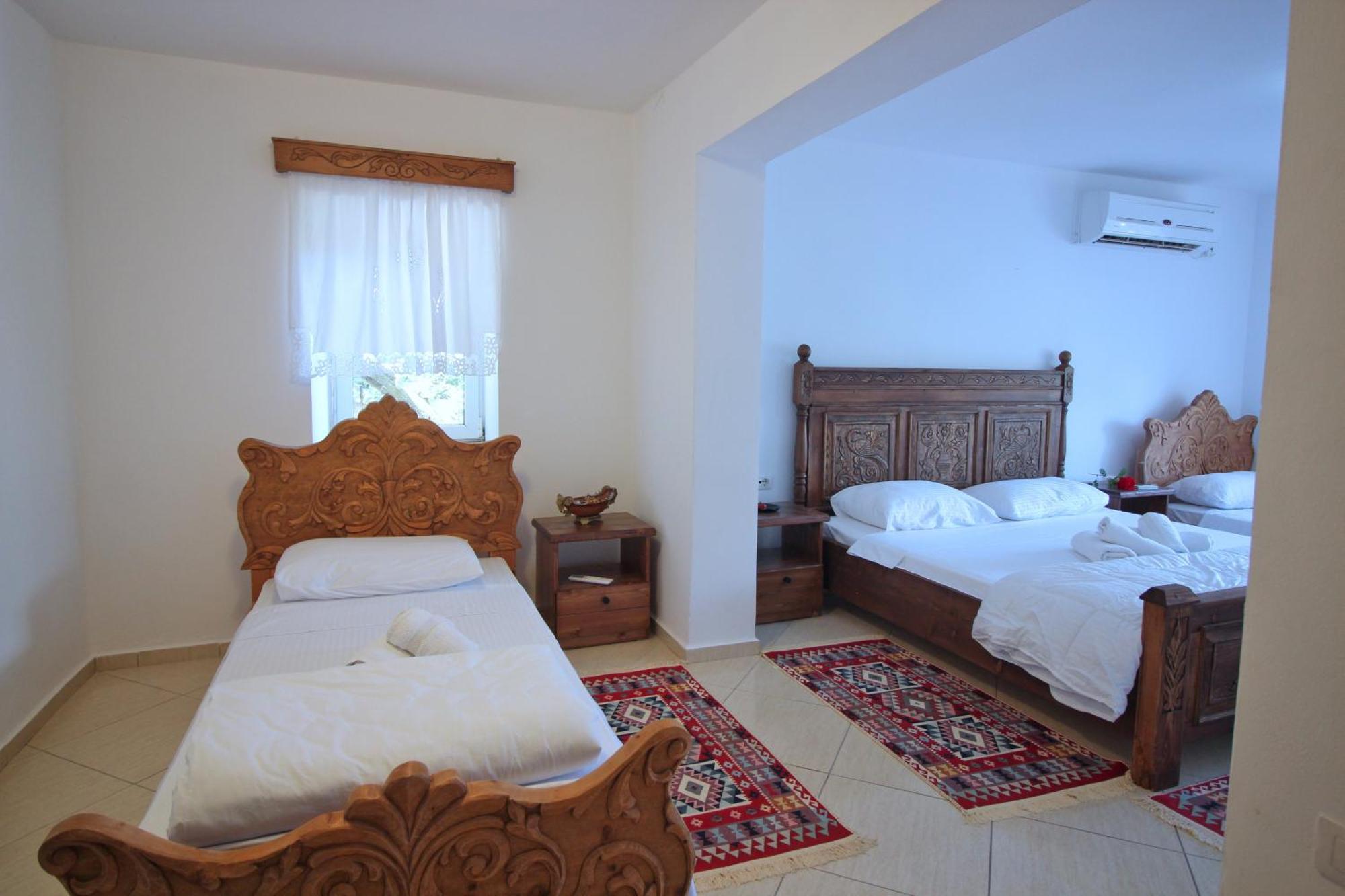 Guri Guesthouse Αργυρόκαστρο Εξωτερικό φωτογραφία