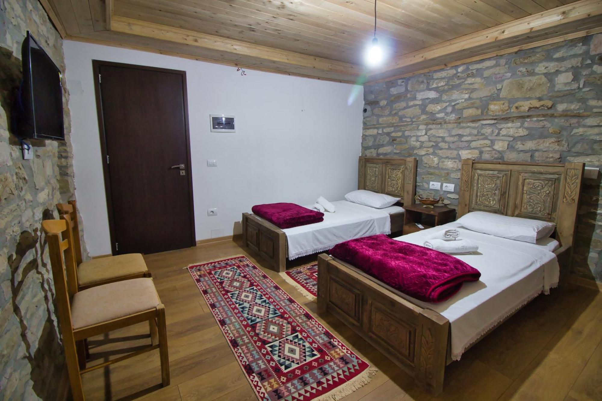 Guri Guesthouse Αργυρόκαστρο Εξωτερικό φωτογραφία