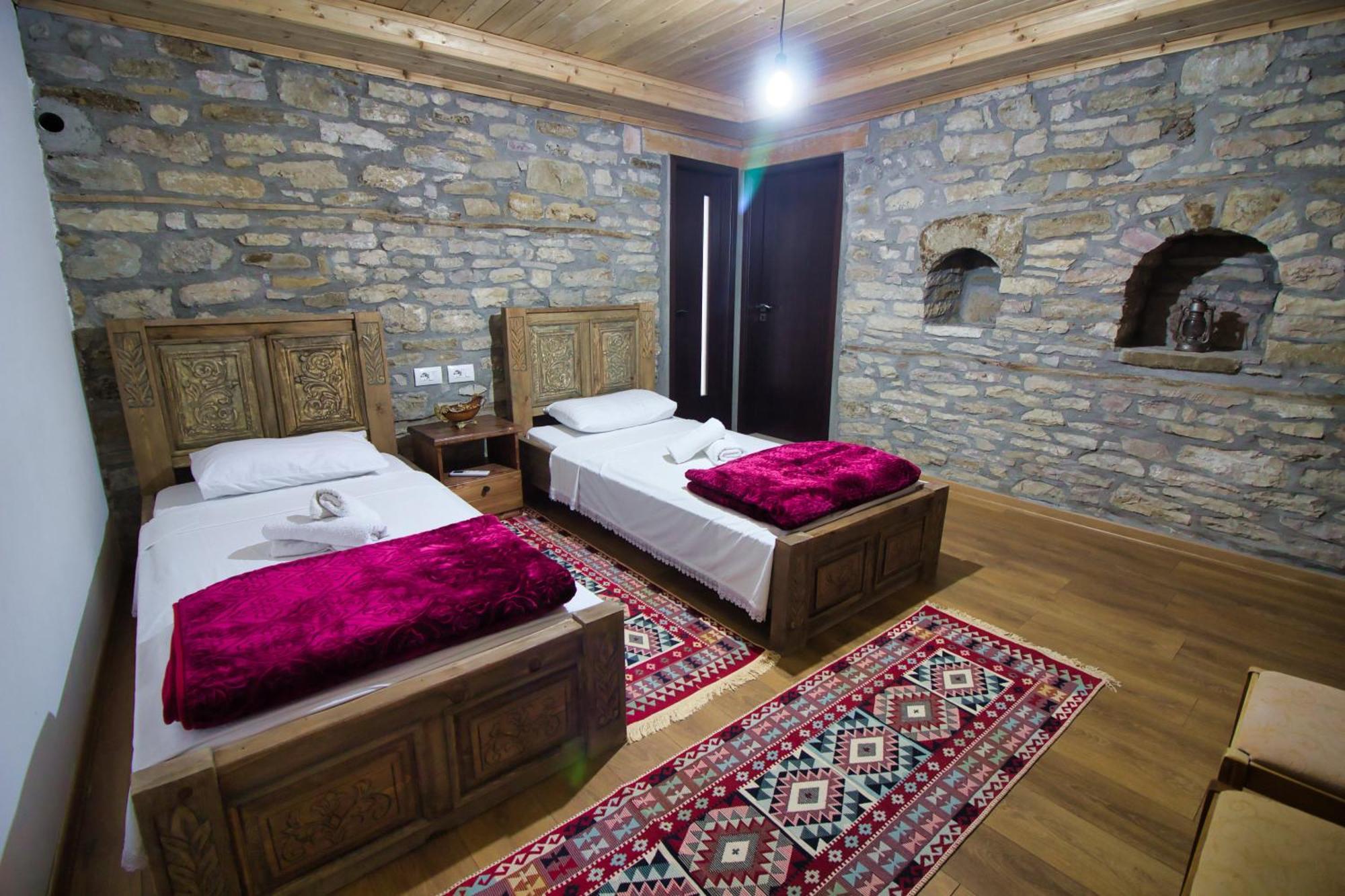 Guri Guesthouse Αργυρόκαστρο Εξωτερικό φωτογραφία