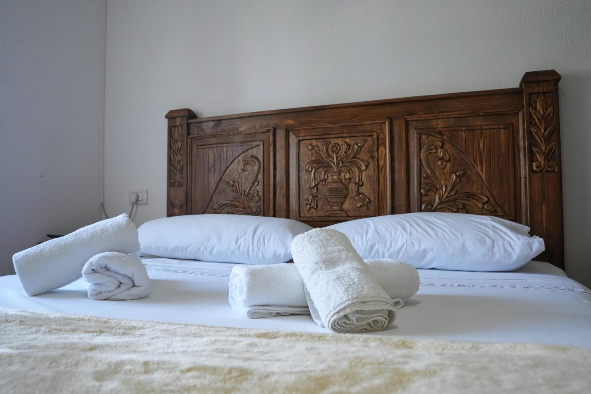 Guri Guesthouse Αργυρόκαστρο Εξωτερικό φωτογραφία