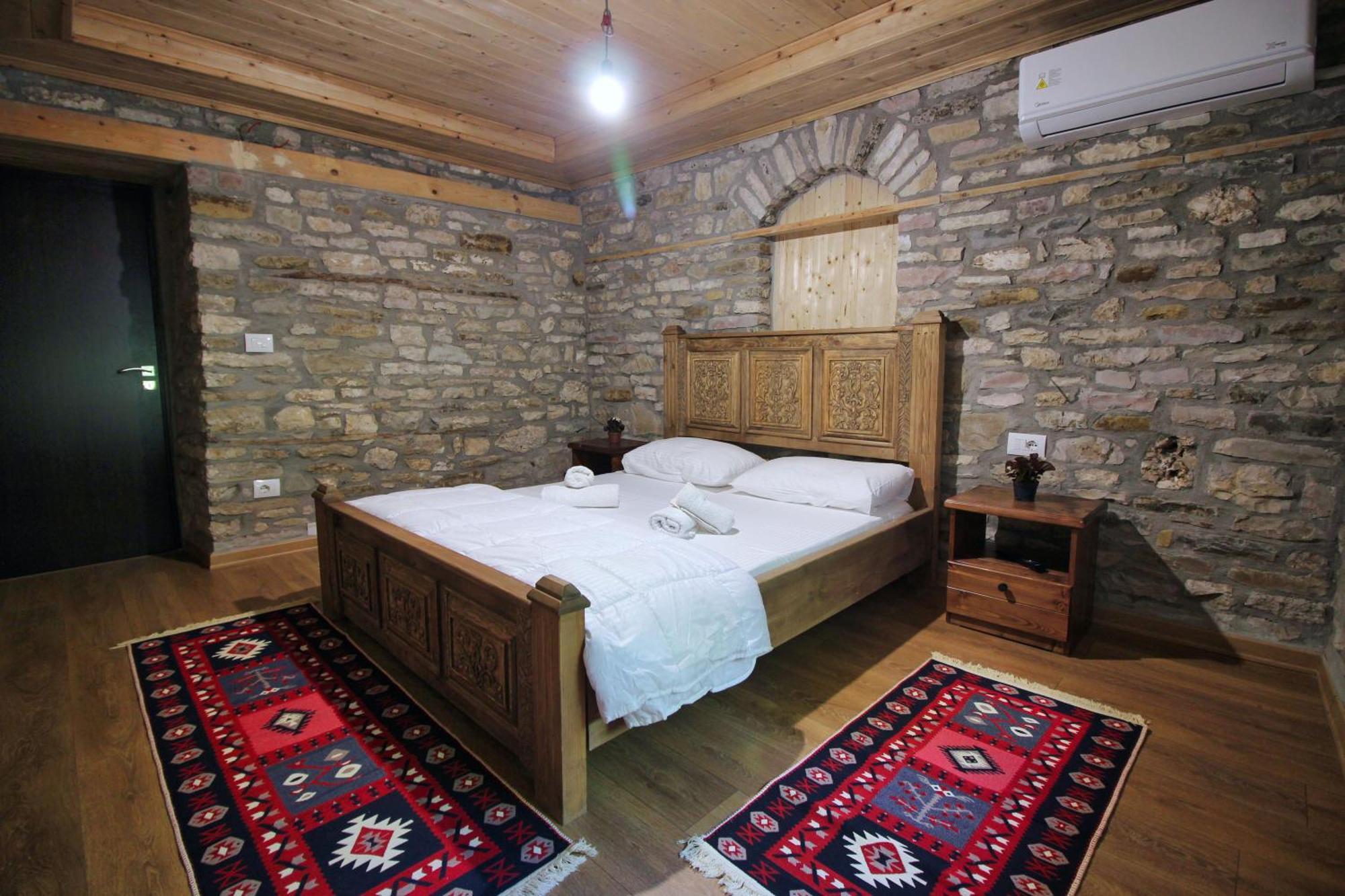 Guri Guesthouse Αργυρόκαστρο Εξωτερικό φωτογραφία