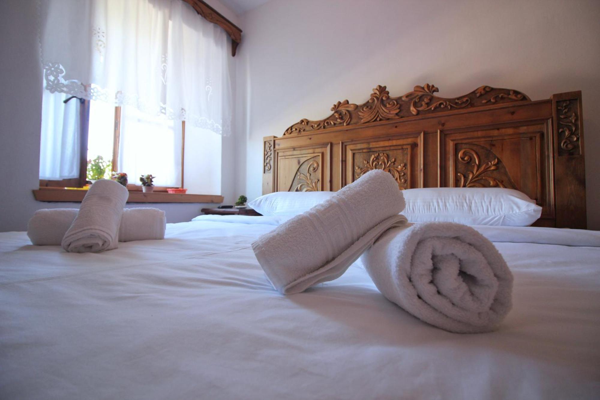 Guri Guesthouse Αργυρόκαστρο Εξωτερικό φωτογραφία