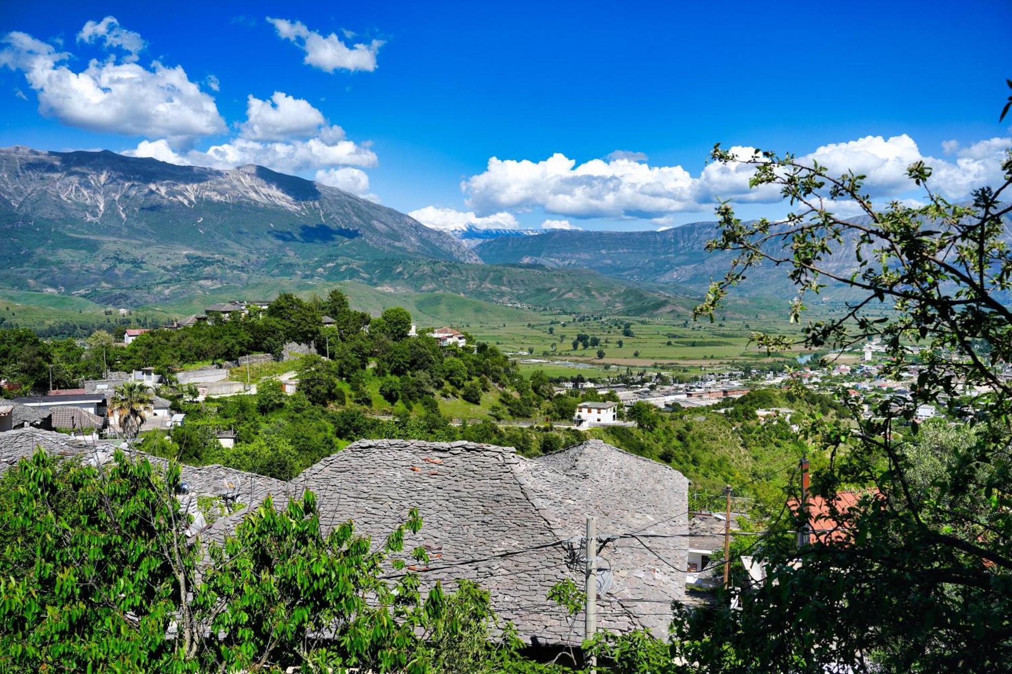 Guri Guesthouse Αργυρόκαστρο Εξωτερικό φωτογραφία