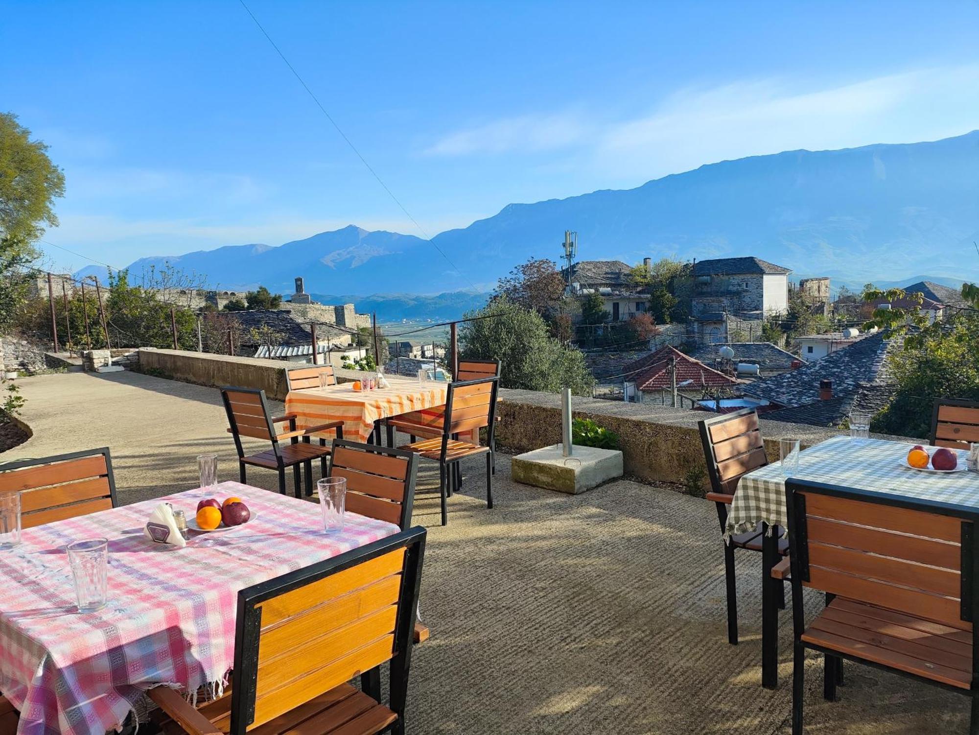 Guri Guesthouse Αργυρόκαστρο Εξωτερικό φωτογραφία